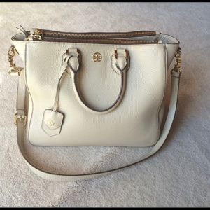 Tory Burch Robinson Handbag Tote Large